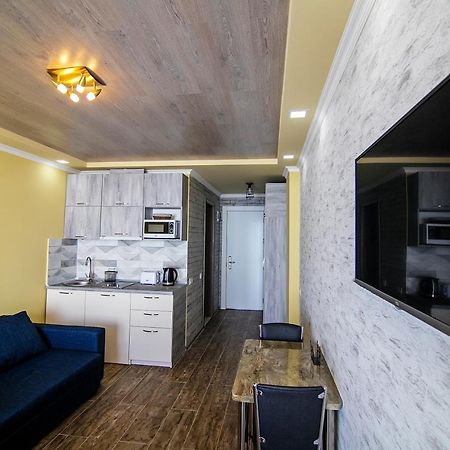 דירות Cozy Studio In New גודאורי מראה חיצוני תמונה